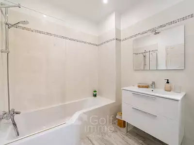 Maison, 220 m²