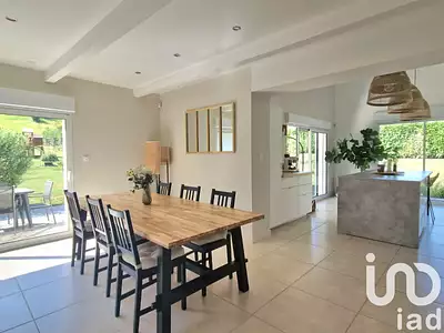 Maison, 195 m²