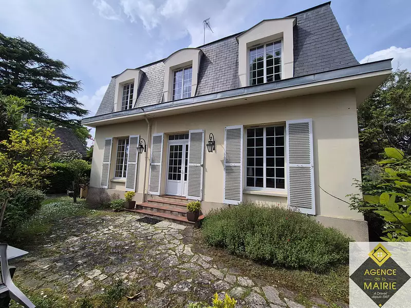 Maison, 181,37 m²