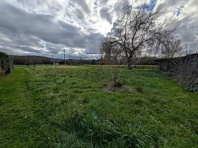 Terrain, 1 280 m²