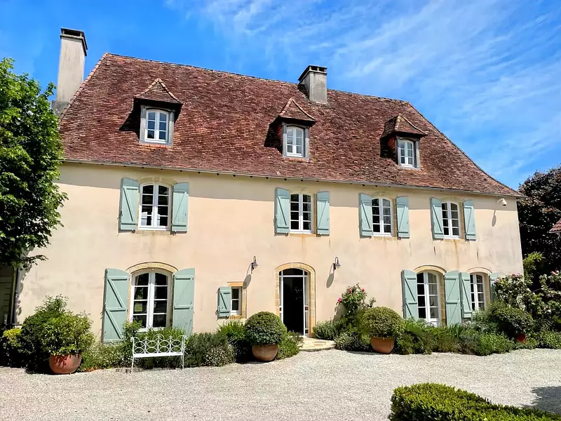 Maison, 243 m²