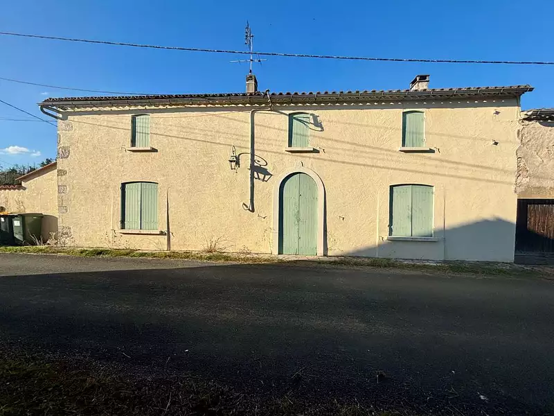 Maison, 242 m²