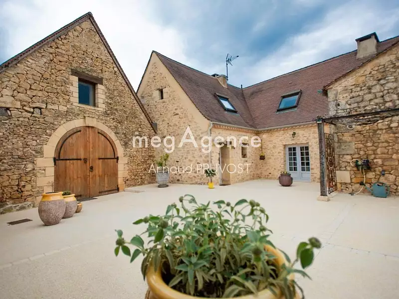 Maison, 214 m²