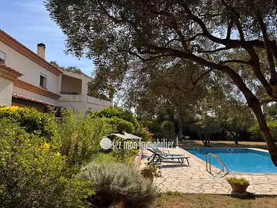 Maison, 270 m²