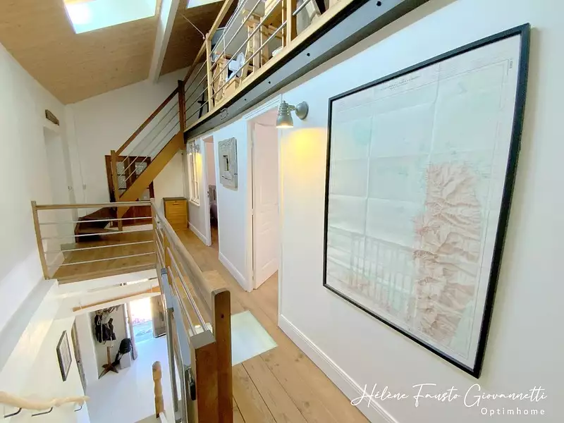Maison, 235 m²