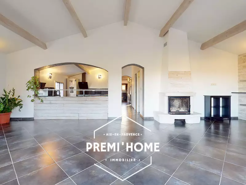Maison, 211 m²