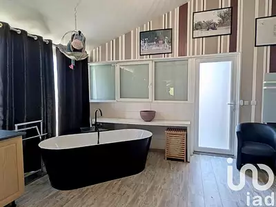 Maison, 196 m²