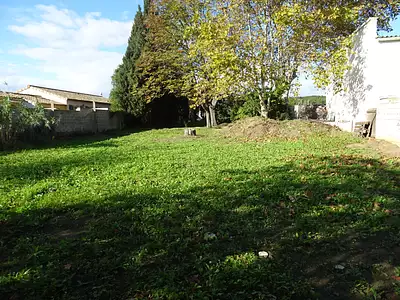 Terrain, 1 357 m²