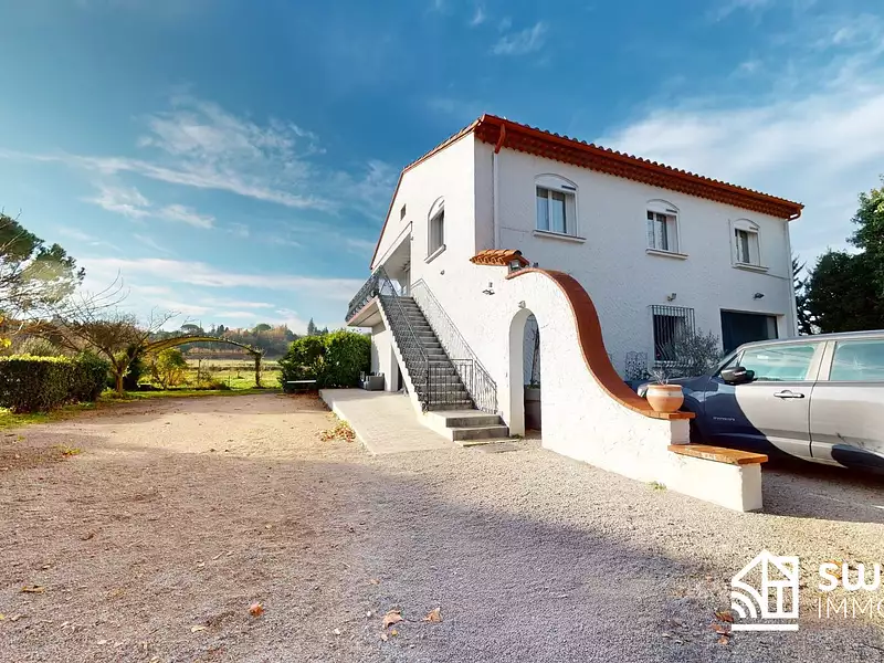 Maison, 205 m²
