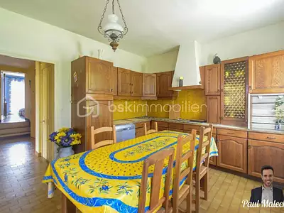 Maison, 167 m²