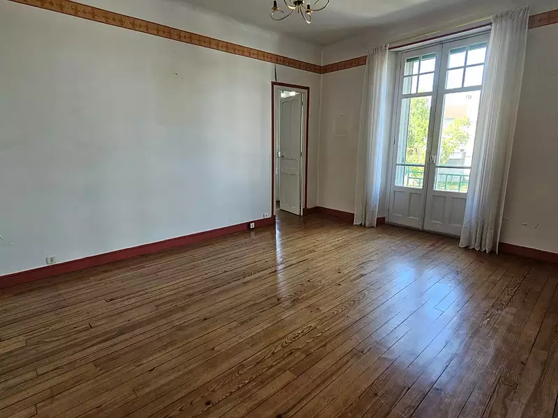 Maison, 240 m²