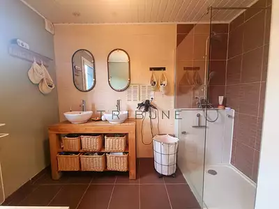 Maison, 245 m²