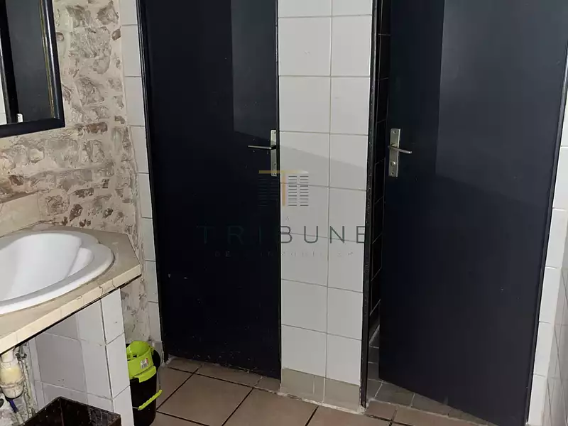 Immeuble, 250 m²