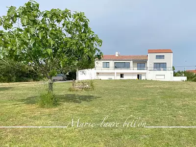 Maison, 232 m²