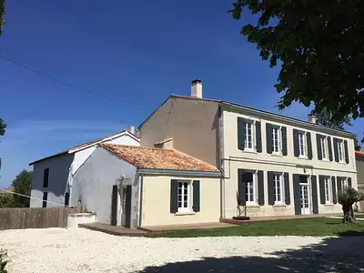 Maison, 260 m²