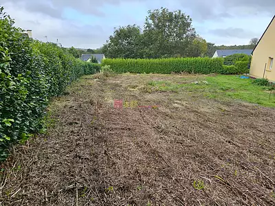 Terrain, 900 m²