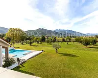 Maison, 275 m²
