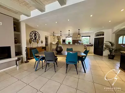 Maison, 278 m²