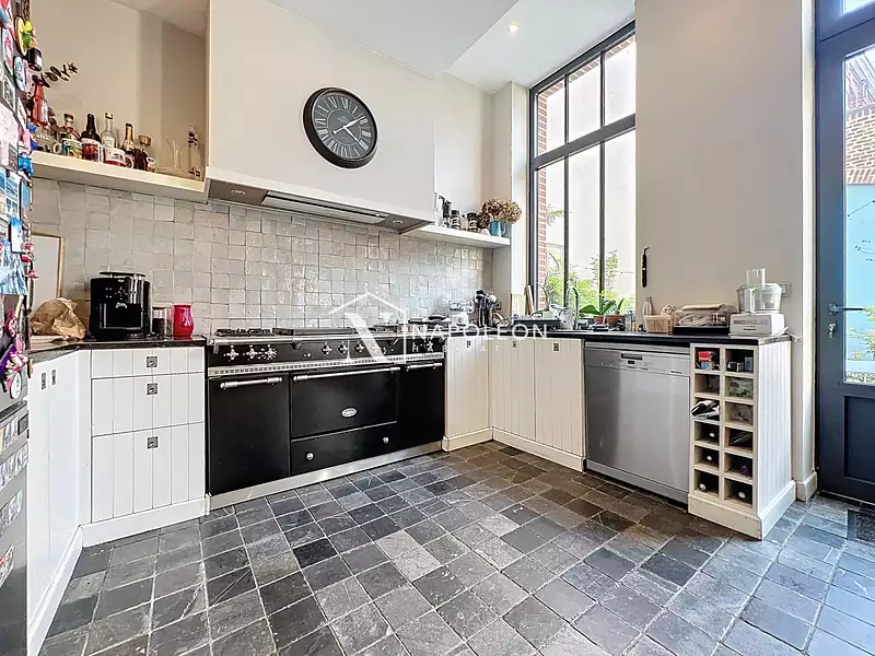Maison, 275 m²