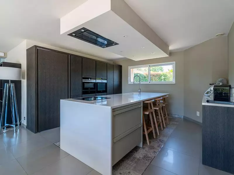 Maison, 254 m²