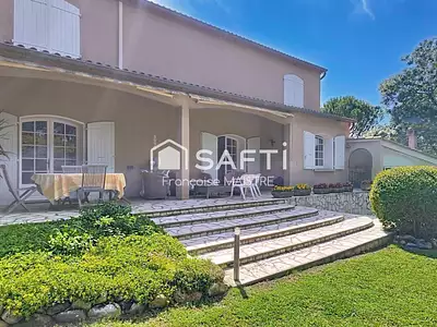 Maison, 163 m²