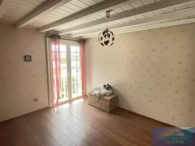 Maison, 267 m²