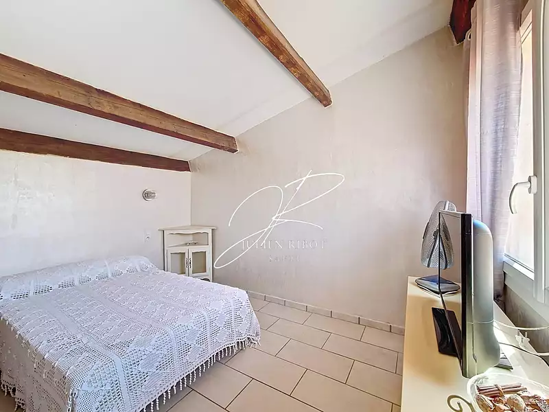Maison, 166 m²