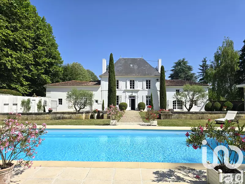Maison, 270 m²