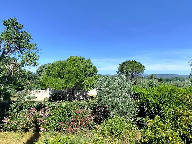 Maison, 242 m²