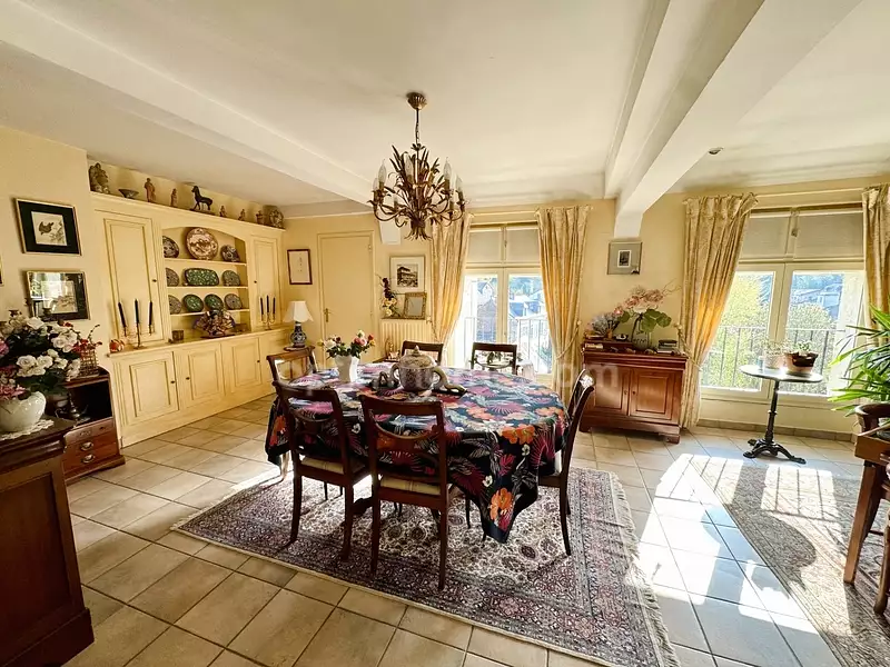 Appartement, 194 m²