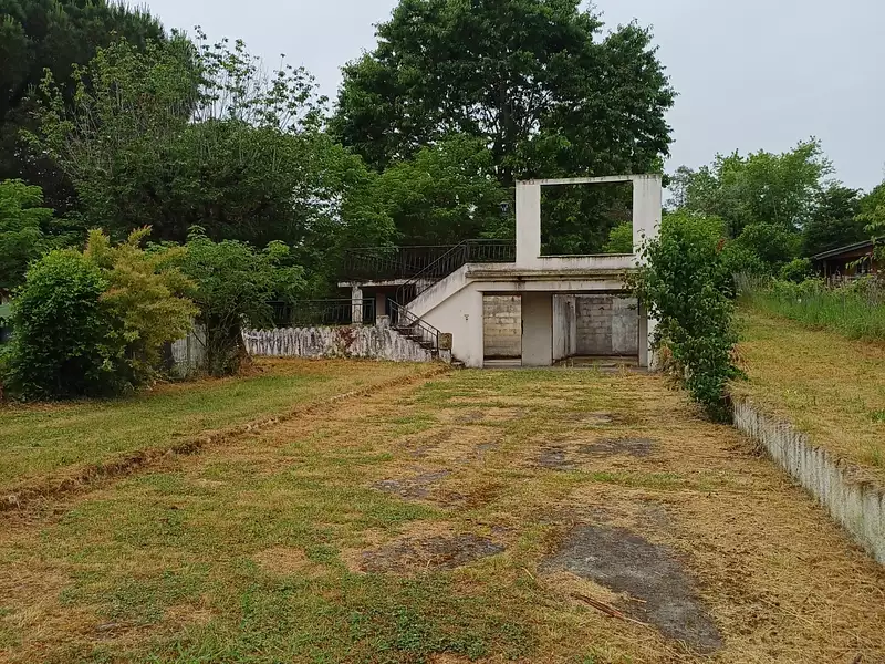 Terrain, 1 340 m²