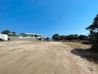 Terrain, 1 106 m²