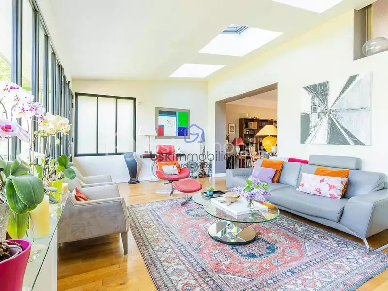 Maison, 318 m²