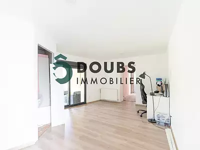 Immeuble, 300 m²