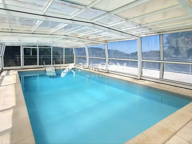 Maison, 197 m²