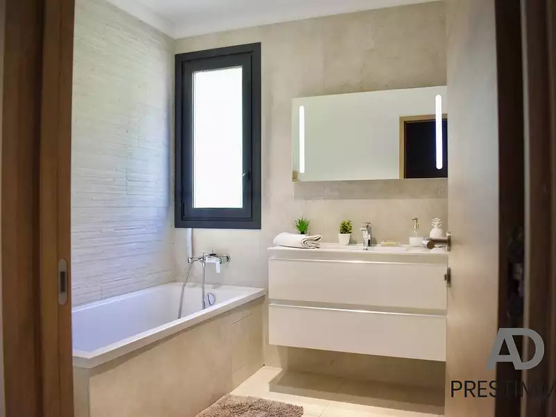Maison, 170 m²