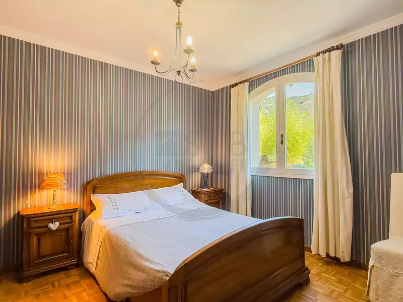 Maison, 166 m²