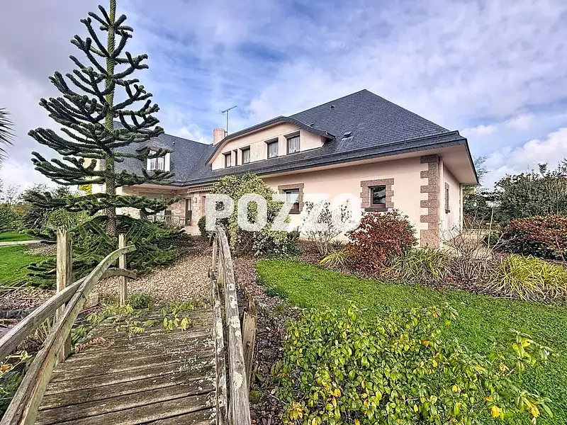 Maison, 275 m²