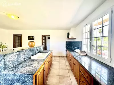 Maison, 484,84 m²