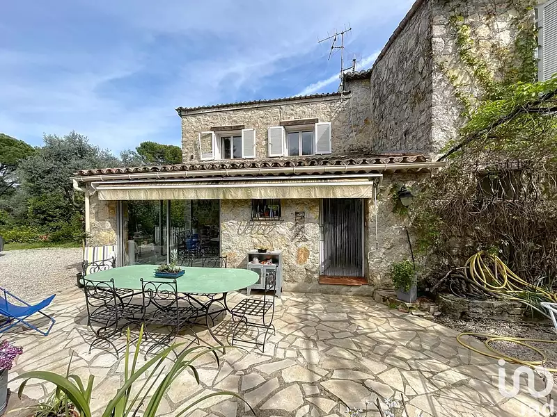 Maison, 166 m²