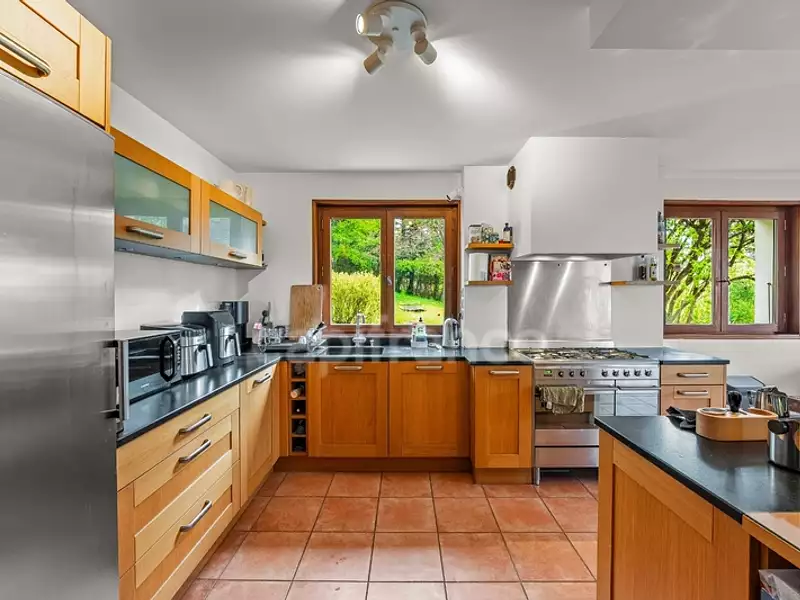 Maison, 180 m²