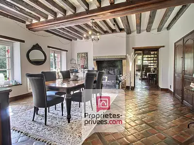 Maison, 220 m²