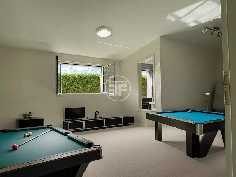 Maison, 356 m²