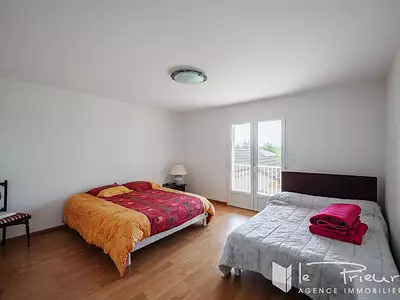 Maison, 243 m²
