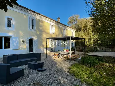 Maison, 250 m²