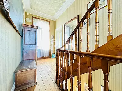 Maison, 246 m²