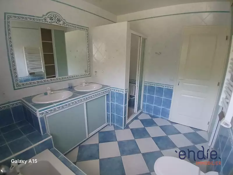Maison, 162,71 m²
