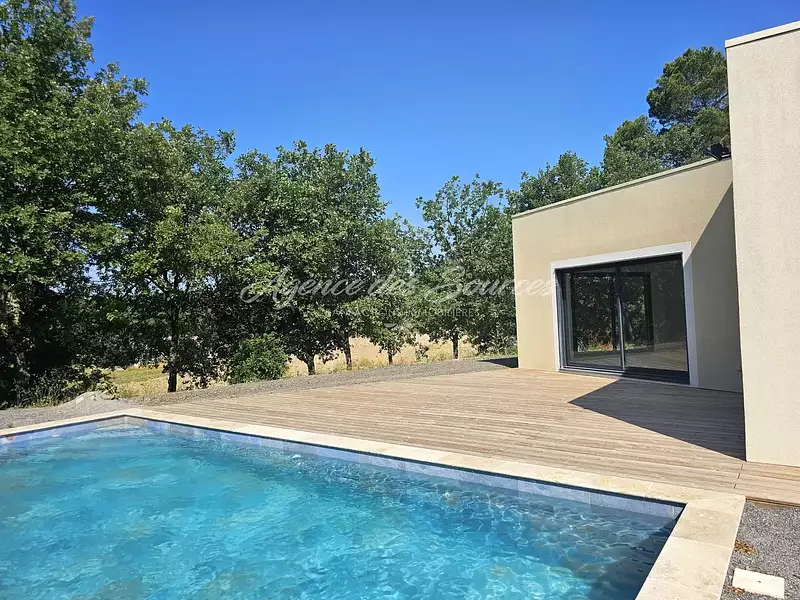 Maison, 176,58 m²