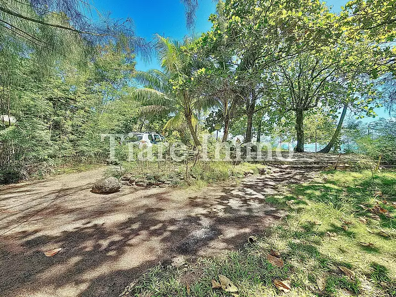Terrain, 2 230 m²