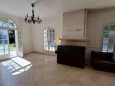 Maison, 225 m²